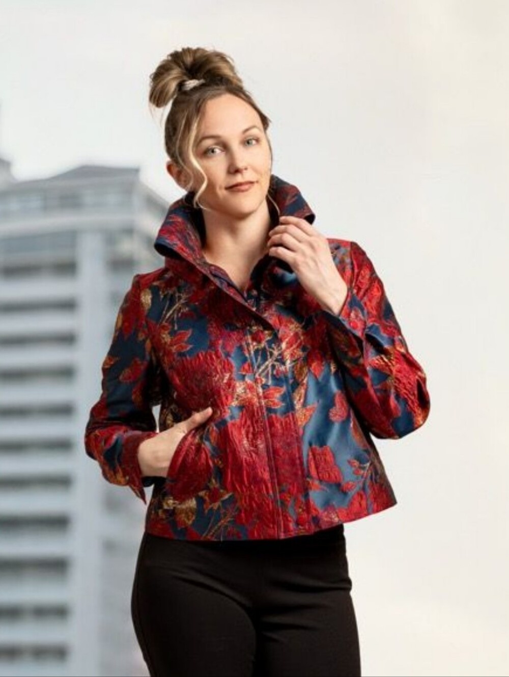 NWT Samuel Dong Brocade Blue, Gold & Red Floral Cropped Jacket